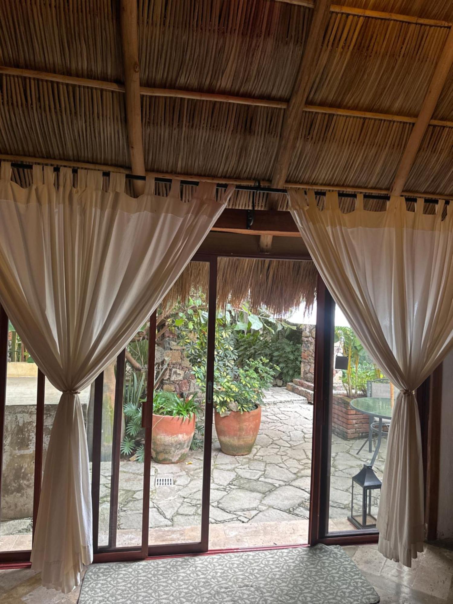 Casa Miura Hotel Boutique Ajijic Bagian luar foto